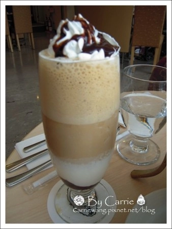 【台中下午茶】Häagen-Dazs@台中旗艦店 @飛天璇的口袋 【台中下午茶】Häagen-Dazs@台中旗艦店 @飛天璇的口袋