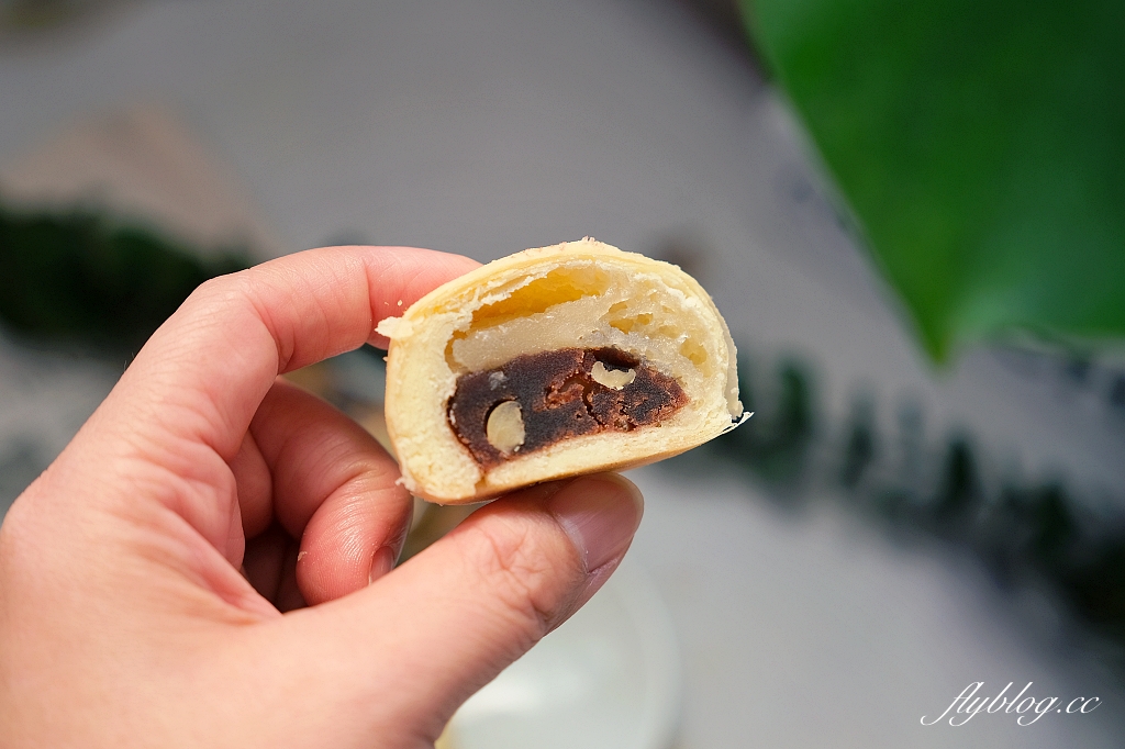 台中西屯｜俊美鳳梨酥．媒體報導回購率第一傳統鳳梨酥，台中伴手禮推薦 @飛天璇的口袋