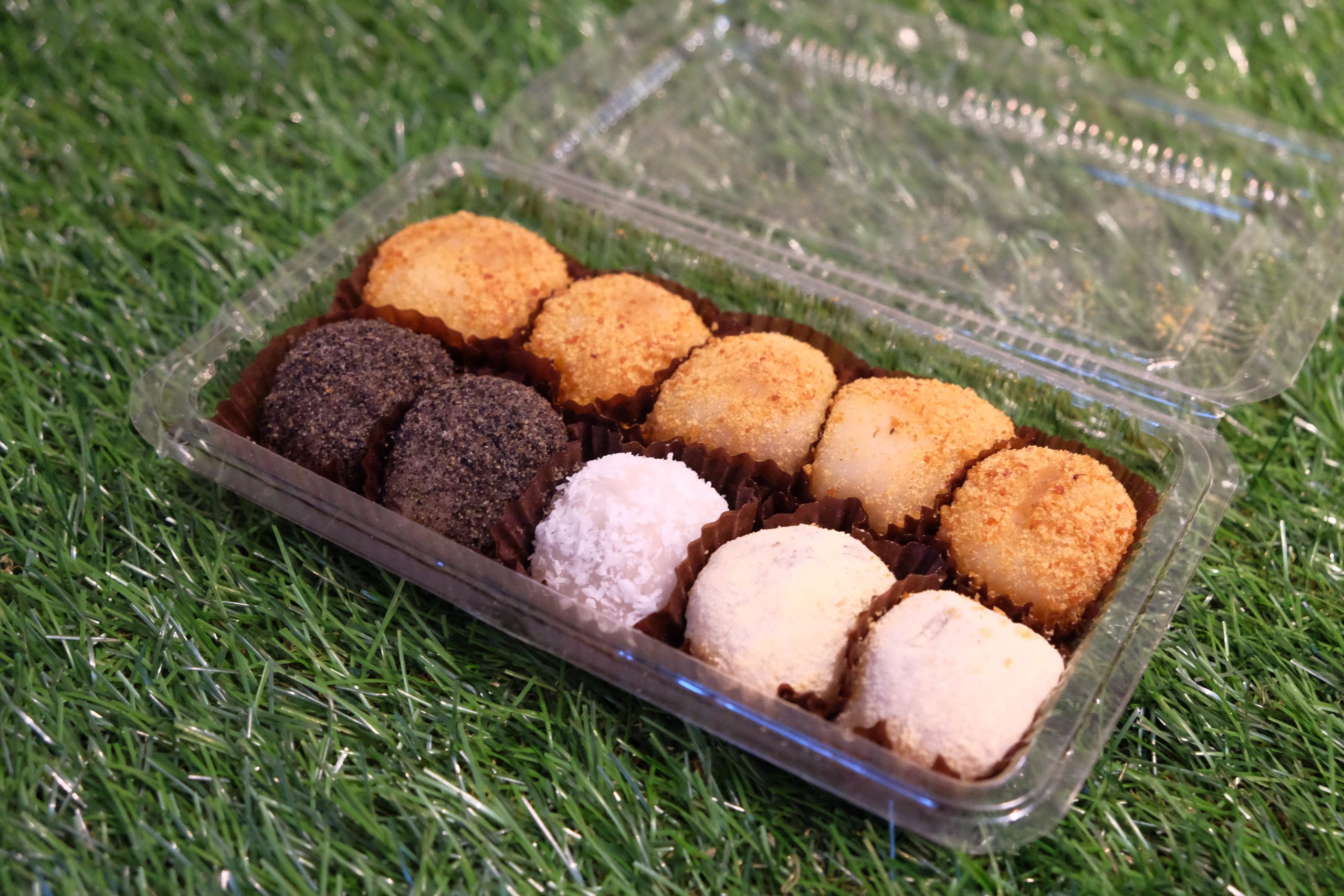 台中豐原｜義華鹹蛋糕．豐原老字號餅店，廟東伴手禮推薦 @飛天璇的口袋