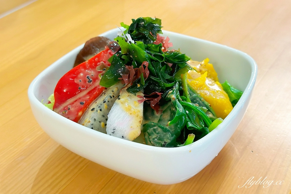 台中西屯｜目覺咖啡 mezamashikohi urban．日式無印良品風格目覺二店 @飛天璇的口袋