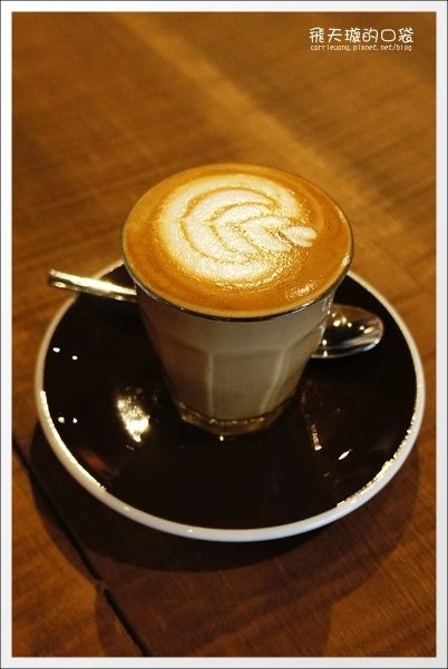 台中西區｜Juggler Cafe，台中道地澳式早午餐店推薦，隱身廣三SOGO百貨後方巷子內 @飛天璇的口袋