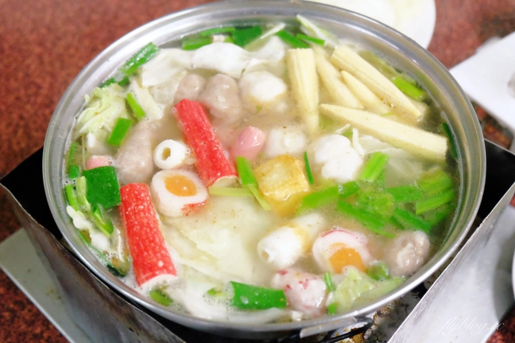 台中中區｜台灣陳沙茶火鍋．電子街的隱藏版美食．很像在香港吃大排檔的感覺 @飛天璇的口袋