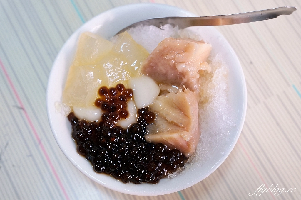 台南中西｜八寶彬圓仔惠，國華街的人氣美食圓仔冰，米其林必比登推薦冰店 @飛天璇的口袋