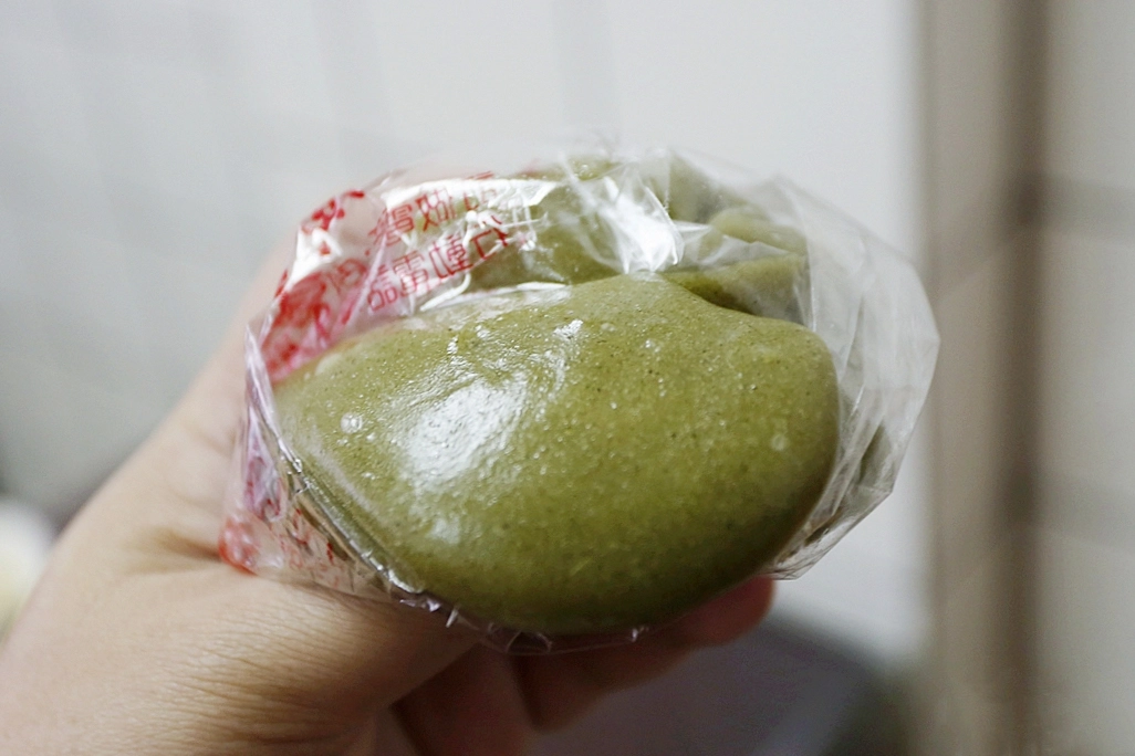 廣興做粿｜宜蘭在地30幾年的老店，平價的銅板美食，草仔粿又Q又香 @飛天璇的口袋