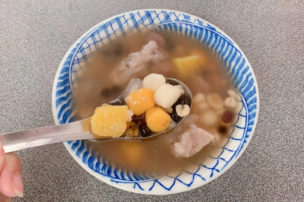 彰化田中|阿行冰店.原田中統一冰菓店,營業近30個年頭的越南圓仔冰 @飛天璇的口袋 彰化田中|阿行冰店.原田中統一冰菓店,營業近30個年頭的越南圓仔冰 @飛天璇的口袋