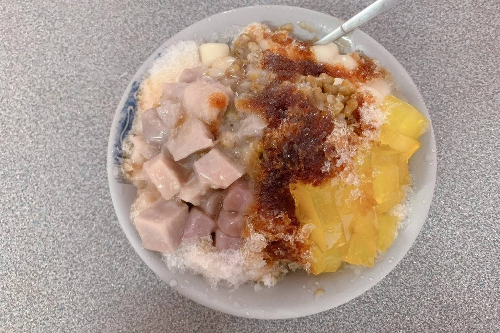 彰化田中|阿行冰店.原田中統一冰菓店,營業近30個年頭的越南圓仔冰 @飛天璇的口袋 彰化田中|阿行冰店.原田中統一冰菓店,營業近30個年頭的越南圓仔冰 @飛天璇的口袋