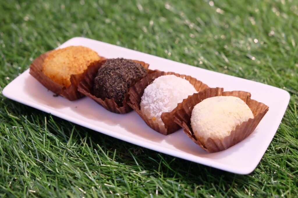 台中豐原|御之屋麻糬.豐原在地近20年的老店,廟東小發財車到實體店面 @飛天璇的口袋 台中豐原|御之屋麻糬.豐原在地近20年的老店,廟東小發財車到實體店面 @飛天璇的口袋