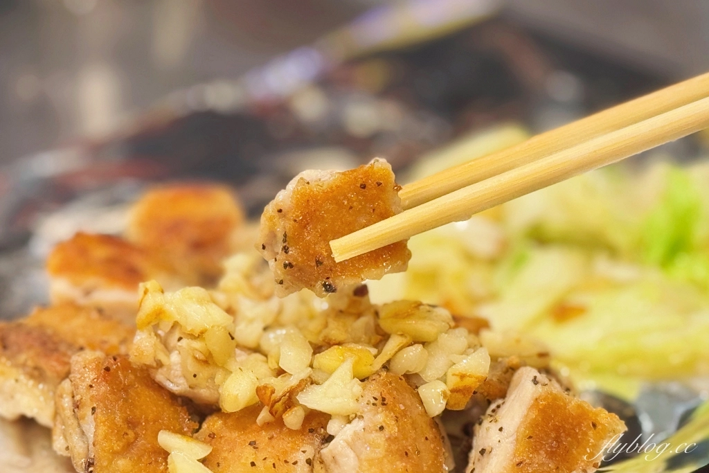 台中北屯｜嘉賓平價鐵板燒．還沒營業就在排隊，水湳大連路鐵板燒傳奇 @飛天璇的口袋