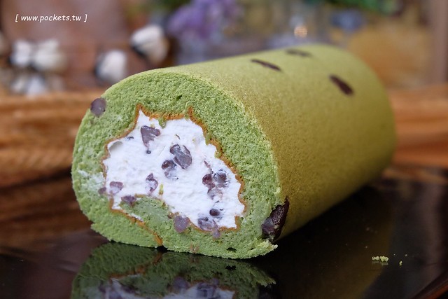 新竹東區｜小舞台烘焙坊｜使用天然酵母與老麵製作歐法麵包，重乳酪塔類選擇性多，北海道生乳捲甜而不膩，都是下午茶的好伙伴 @飛天璇的口袋