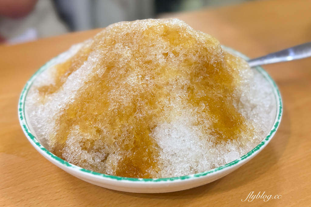 台中西屯｜清豐冰菓室．水湳市場30年的冰店，料多味美選擇性多 @飛天璇的口袋