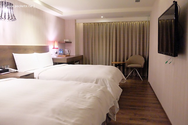 嘉義西區｜蘭桂坊花園酒店．文化路夜市住宿推薦，一出門就開始逛夜市 @飛天璇的口袋