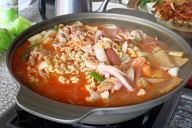 高麗屋：平價又美味的韓式料理，份量多到會吃不完，用餐時間人潮絡繹不絕 @飛天璇的口袋