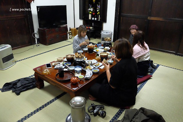 大內宿伊勢屋．みんしゅくいせや：滿滿人情味的可愛民宿，可以品嚐民宿婆婆的好手藝 @飛天璇的口袋