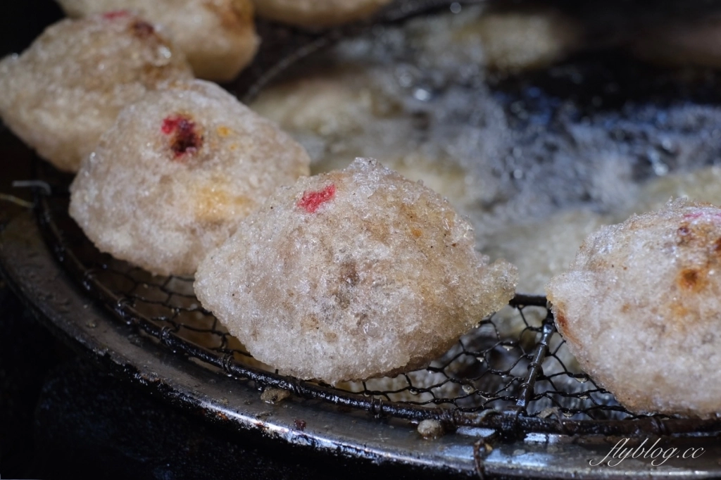 彰化美食｜阿三肉圓．彰化肉圓節雙料冠軍，包著干貝的酥皮肉圓 @飛天璇的口袋