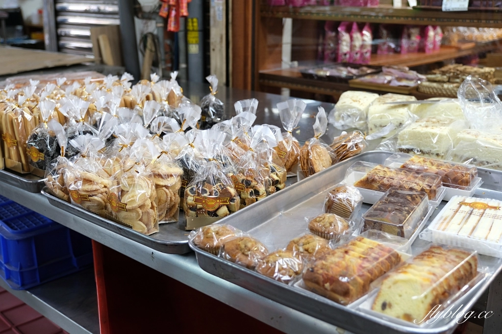 台中南區｜榮記餅店．好吃的台式馬卡龍牛粒，隱藏第三市場的老牌糕餅店 @飛天璇的口袋