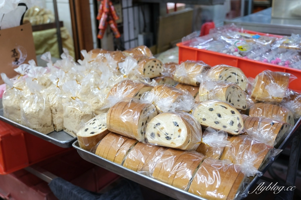 台中南區｜榮記餅店．好吃的台式馬卡龍牛粒，隱藏第三市場的老牌糕餅店 @飛天璇的口袋