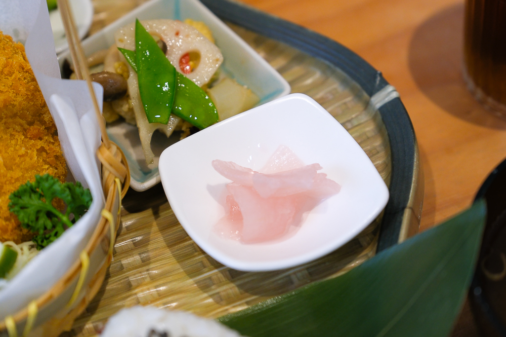 台中西區｜小野食堂．精明商圈日式定食餐廳，根本一秒到日本的感覺 @飛天璇的口袋