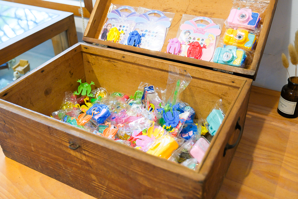 台中西區｜小野食堂．精明商圈日式定食餐廳，根本一秒到日本的感覺 @飛天璇的口袋