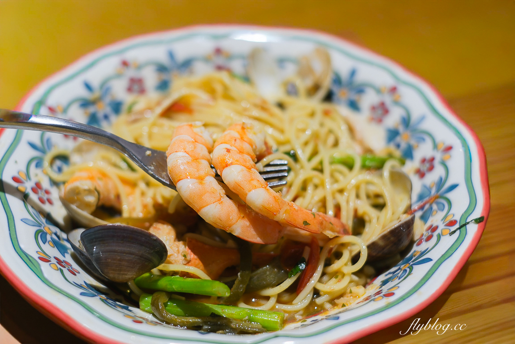 台中西區｜遊牧餐桌．地中海料理吃得到，忠勤街老宅義大利麵餐廳 @飛天璇的口袋