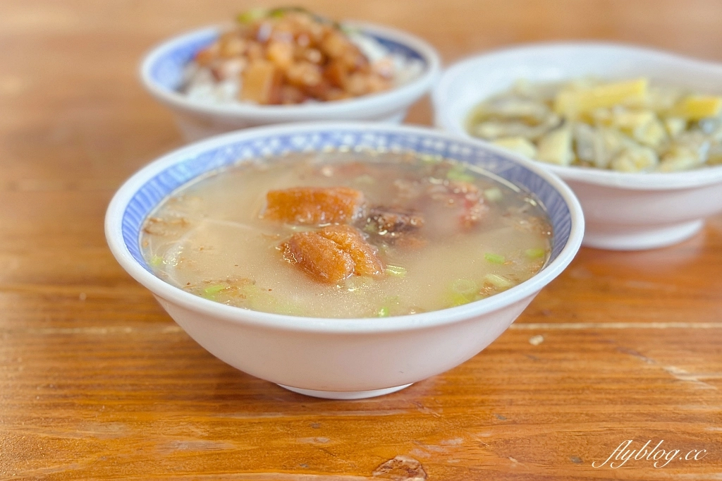 台中南屯｜台客燒肉粥，復刻懷舊農村氛圍的銅板美食，台中米其林必比登推薦 @飛天璇的口袋