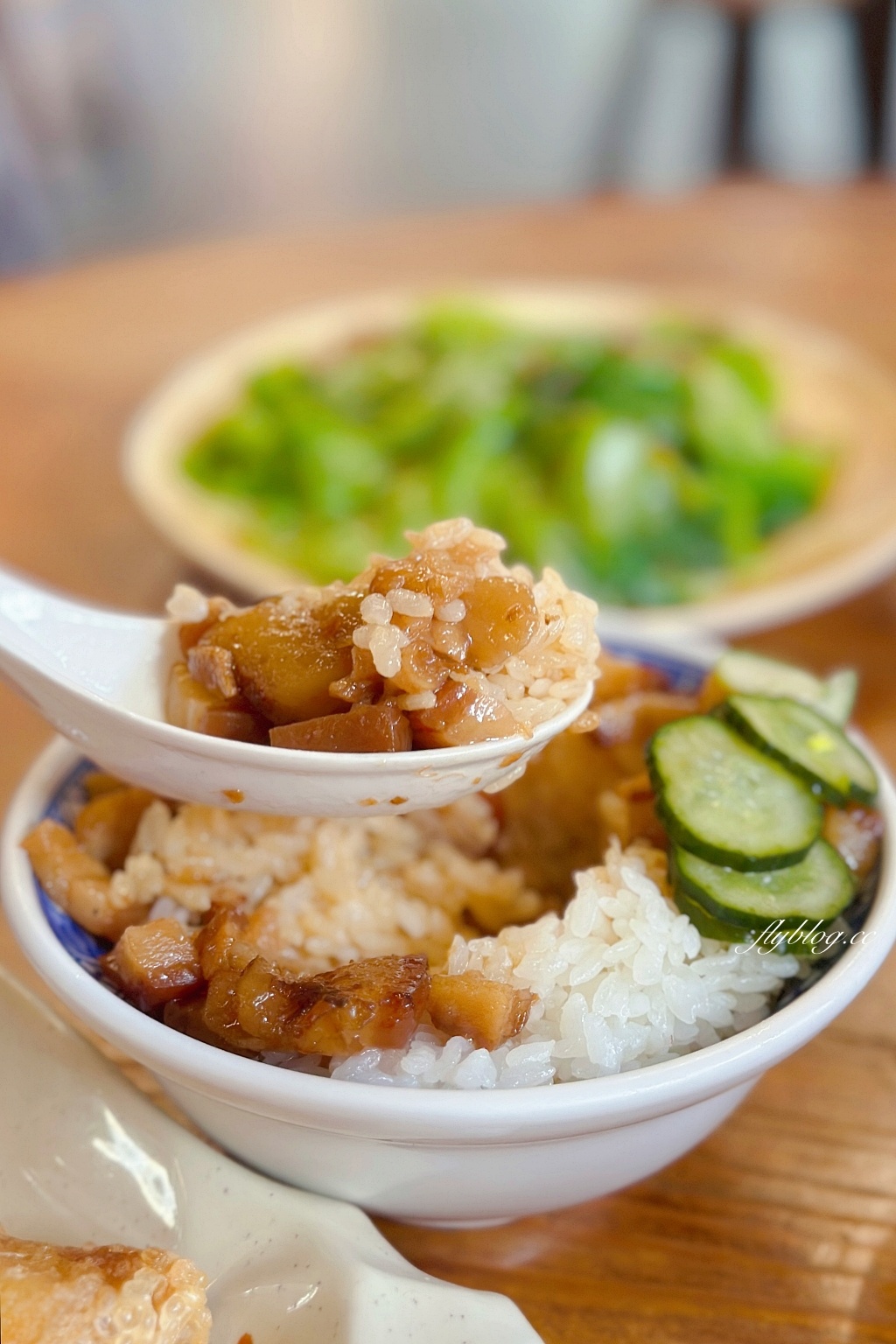 台中南屯|台客燒肉粥,復刻懷舊農村氛圍的銅板美食,台中米其林必比登推薦 @飛天璇的口袋 台中南屯|台客燒肉粥,復刻懷舊農村氛圍的銅板美食,台中米其林必比登推薦 @飛天璇的口袋
