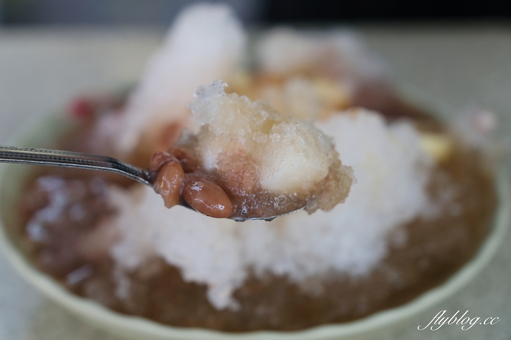 台南中西｜冰鄉．台南超人氣冰品店，季節限定草莓冰排隊也要吃 @飛天璇的口袋