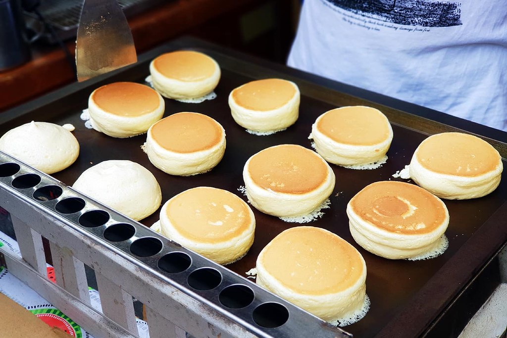 台中北區｜王子神谷日式厚鬆餅．舒芙蕾厚鬆餅帶著走，一中街超人氣散步甜食 @飛天璇的口袋