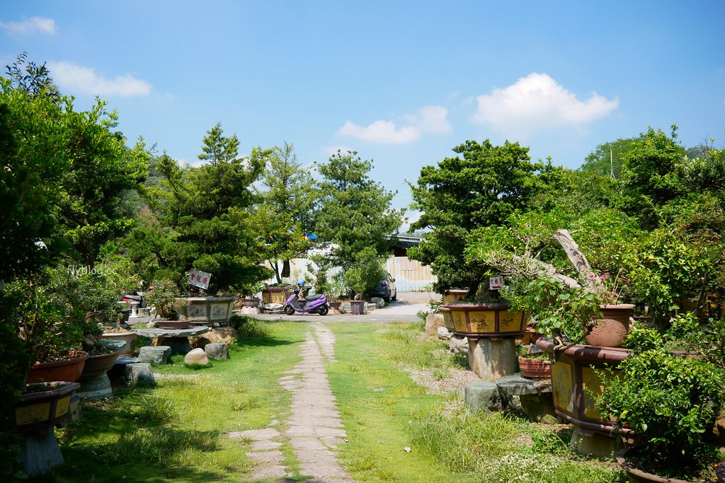 台中北屯｜龍莊烤乳豬庭園美食．大坑山區美食餐廳，臘味煲仔飯、烤乳豬、烤肥鵝、燒肥鵝合菜辦桌料理 @飛天璇的口袋