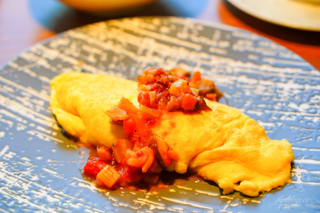 台中西屯｜萬楓酒店．萬豪酒店旗下另一品牌，鄰近逢甲商圈和中科商圈，距離台中高鐵車程10分鐘 @飛天璇的口袋