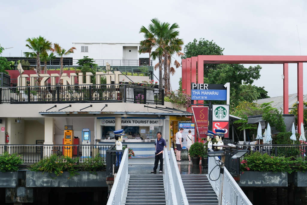 泰國曼谷｜Savoey Thai Restaurant Maharaj 上味泰餐館．瑪哈拉碼頭欣賞昭披耶河美景，穿泰服用餐打9折 @飛天璇的口袋