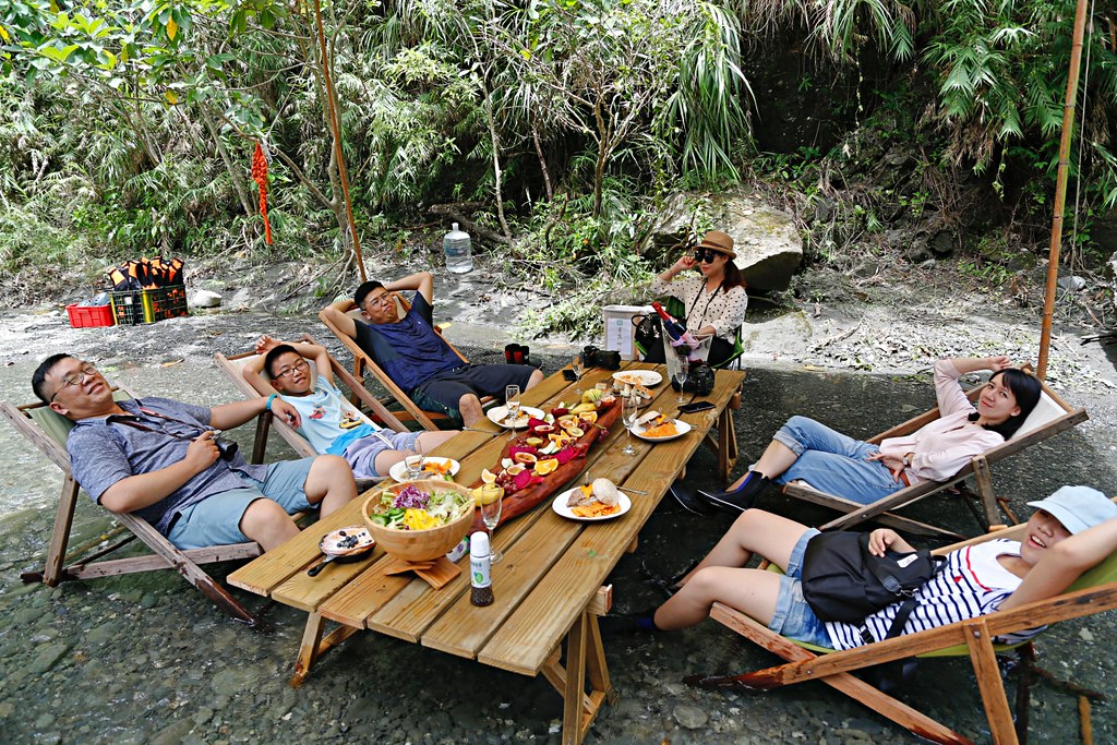 花蓮壽豐｜溪畔餐桌｜秘境豪華BBQ野炊體驗，專人野溪搭帳篷帶溯溪，花蓮超浮誇溪邊下午茶 @飛天璇的口袋