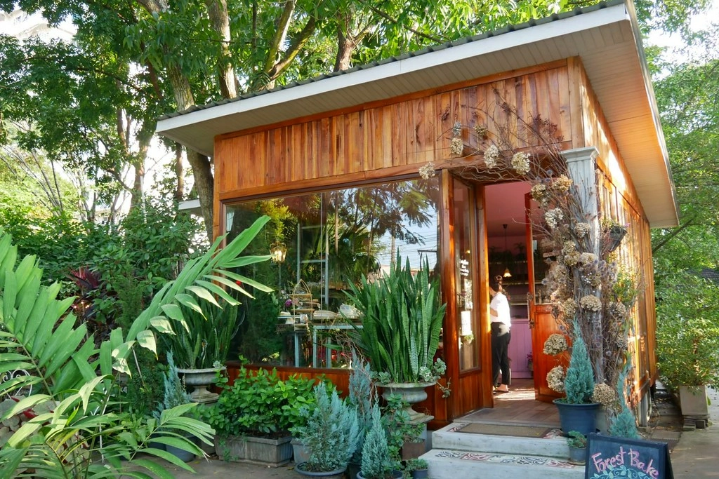 泰國清邁｜Forest Bake麵包甜點店，清邁最美的麵包店，森林系的可愛的甜點屋 @飛天璇的口袋