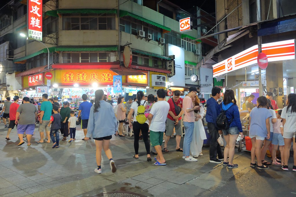 嘉義東區｜珍珍蚵仔煎海產粥．文化夜市的傳奇宵夜美食，虱目魚肚、海產粥、鍋燒意麵都好吃 @飛天璇的口袋