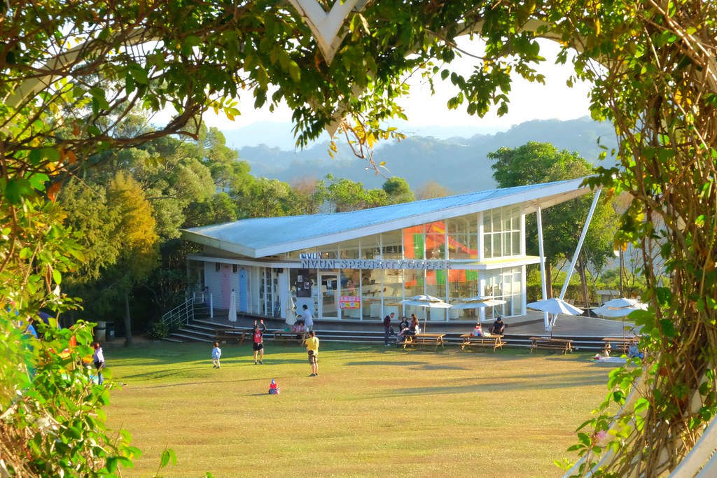 【苗栗卓蘭】自然風情，超棒大草原x氣墊溜滑梯x兒童沙坑x美食下午茶x披薩DIY&hellip;一個充滿自然和幸福的天地！ @飛天璇的口袋