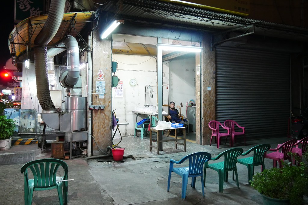 嘉義東區｜阿婆烤玉米，Google評價4.5顆星阿婆烤玉米，文化路夜市周邊超人氣美食 @飛天璇的口袋