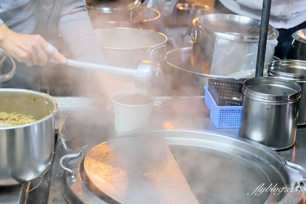 台中西屯｜水湳冷熱豆花．大鵬路30年豆花老攤，每天只營業3.5小時 @飛天璇的口袋