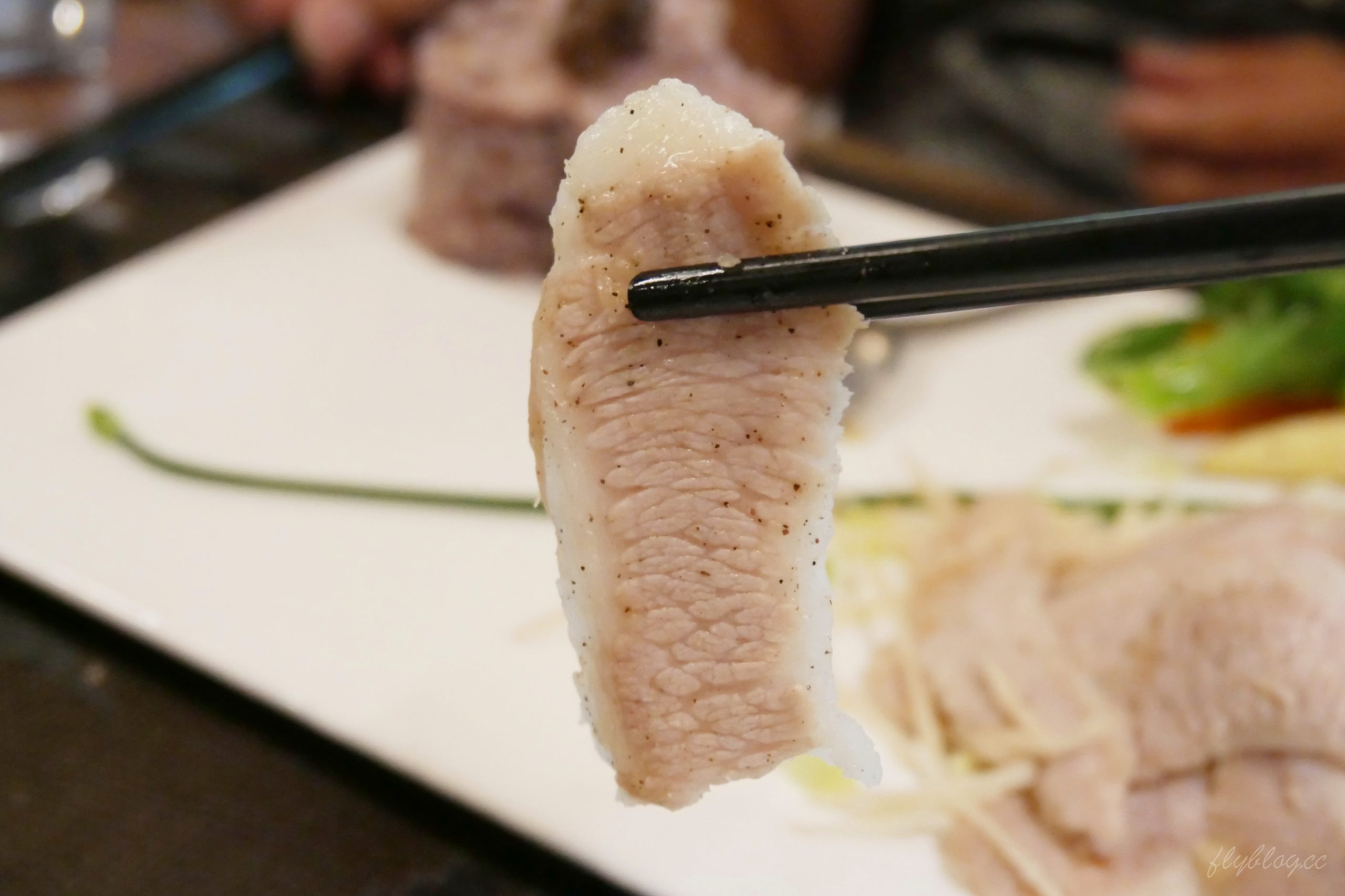 【台中沙鹿】人間食解，沙鹿庭園水池生態景觀餐廳，復古味十足的人間食解 @飛天璇的口袋