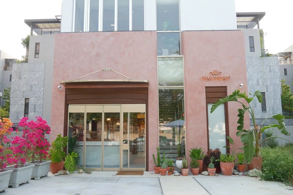 台中南屯｜YOLO MOMENT 新美式舒食烘焙坊，彰化來的人氣早午餐店，每日手作甜點和麵包 @飛天璇的口袋