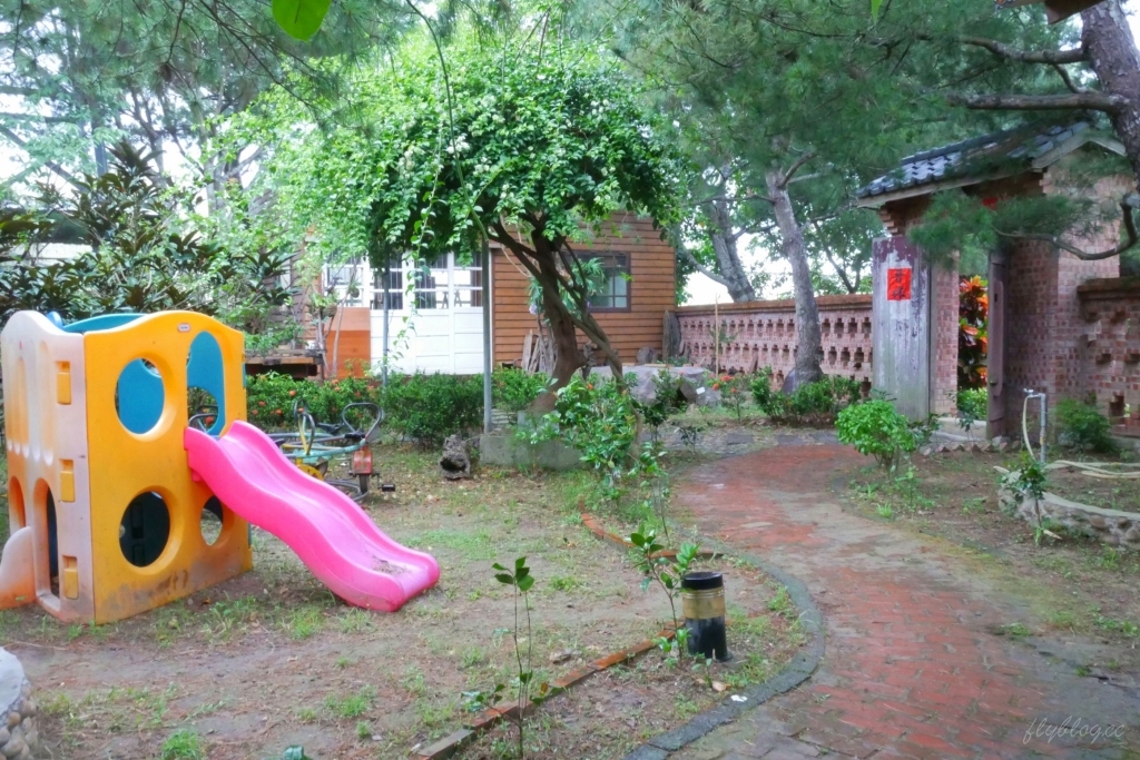 【台中沙鹿】人間食解，沙鹿庭園水池生態景觀餐廳，復古味十足的人間食解 @飛天璇的口袋