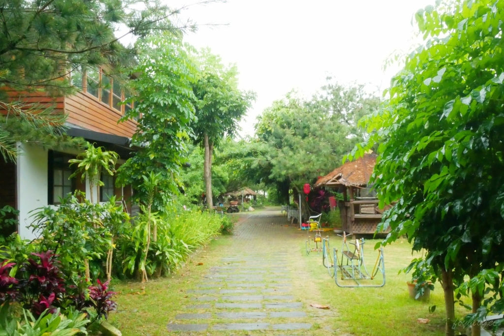 【台中沙鹿】人間食解，沙鹿庭園水池生態景觀餐廳，復古味十足的人間食解 @飛天璇的口袋