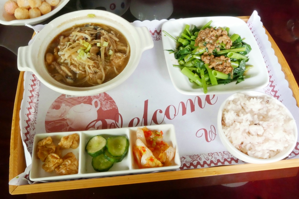 台中南屯｜田寮農莊，鬧中取靜的田園景觀，品嚐總舖師的手路菜 @飛天璇的口袋