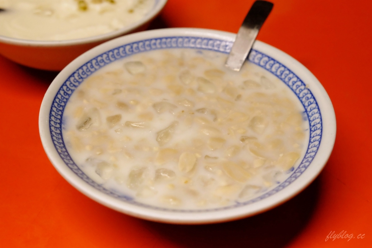 台中豐原｜豆花城．晚上10點才出沒的深夜豆花，豐原廟東簡單用心的好味道 @飛天璇的口袋