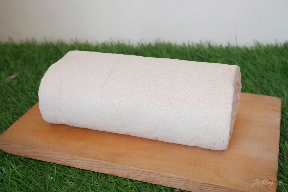 台中豐原｜寶才食品．芋泥捲和芋泥蛋糕必推，迷人芋頭香氣超療癒 @飛天璇的口袋