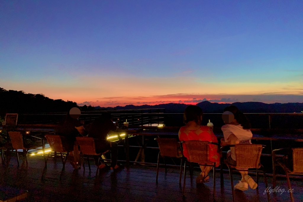台南東山｜174翼騎士驛站，俗女養成記2拍攝地，超美透明玻璃天空步道 @飛天璇的口袋