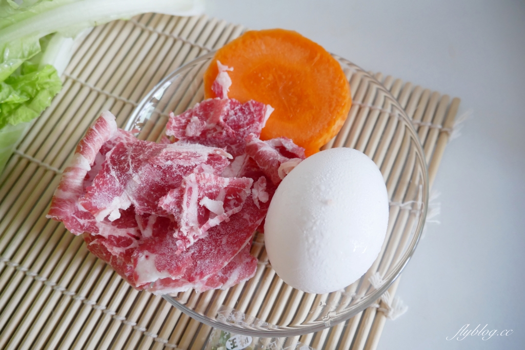 大食客系列桶麵：酒香燒雞桶麵 x 蒜香豚骨桶麵 x 蔥燒牛肉桶麵 x 泡菜海鮮桶麵 @飛天璇的口袋