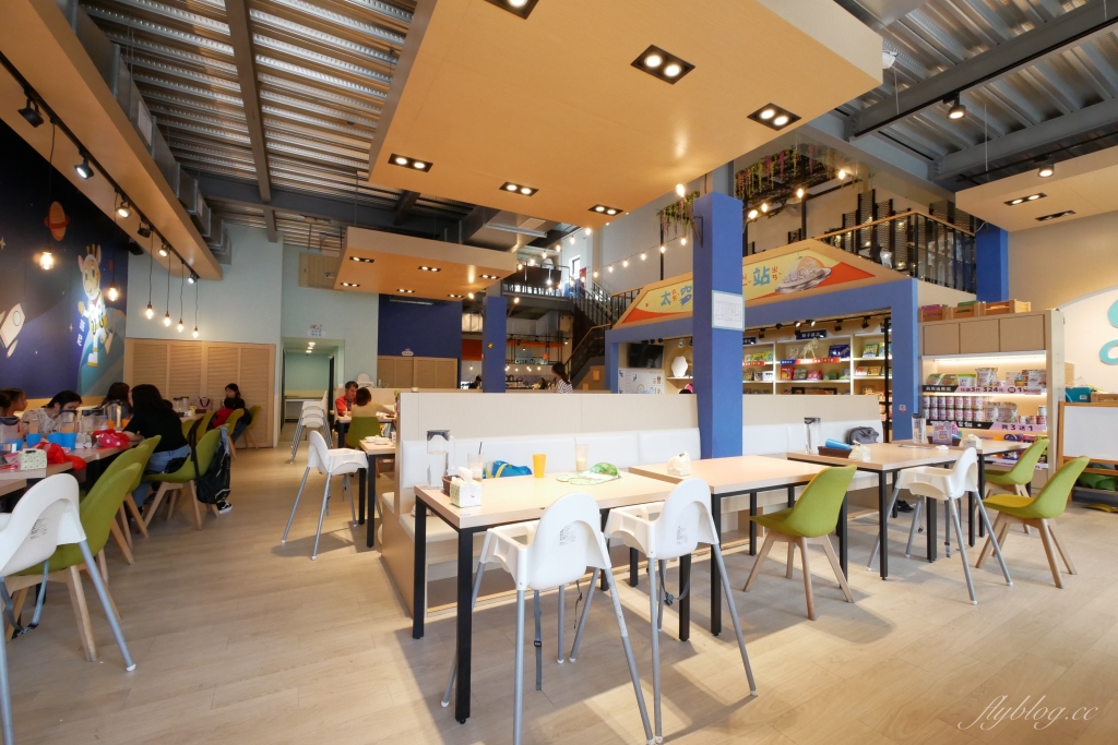 【台中北屯】咱們小時候：全台最大主題包廂 x 寓教於樂的親子餐廳 x 設施全新登場 @飛天璇的口袋