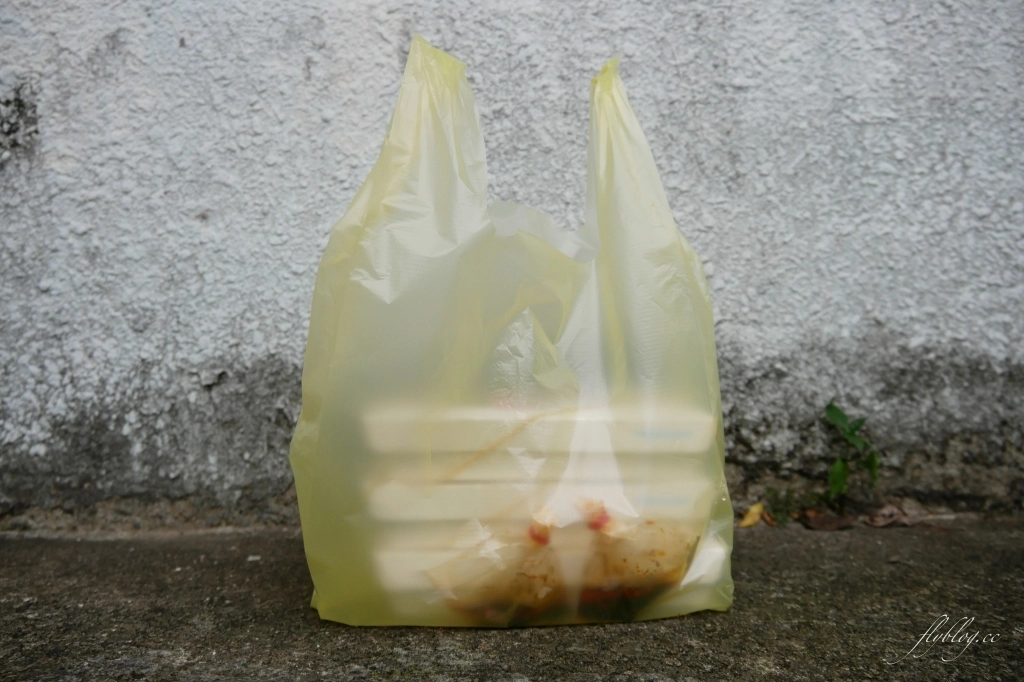 台中豐原｜豐原鮮湯包，在地飄香20年田心路超人氣湯包，自家門口湯包每天只賣四小時 @飛天璇的口袋