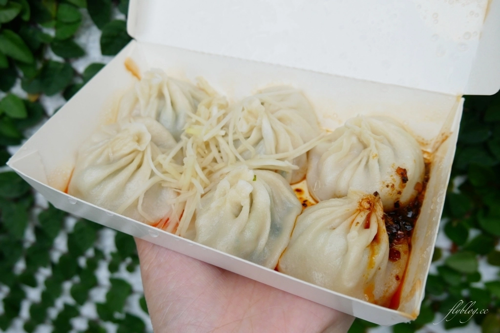 台中豐原｜豐原鮮湯包，在地飄香20年田心路超人氣湯包，自家門口湯包每天只賣四小時 @飛天璇的口袋