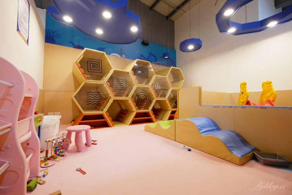 【台中北屯】咱們小時候：全台最大主題包廂 x 寓教於樂的親子餐廳 x 設施全新登場 @飛天璇的口袋