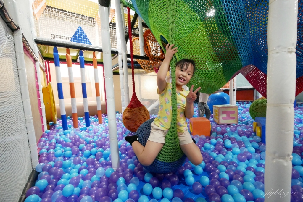 【台中北屯】咱們小時候：全台最大主題包廂 x 寓教於樂的親子餐廳 x 設施全新登場 @飛天璇的口袋